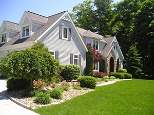 Landscapers and Lawncare Services in Defiance, MO